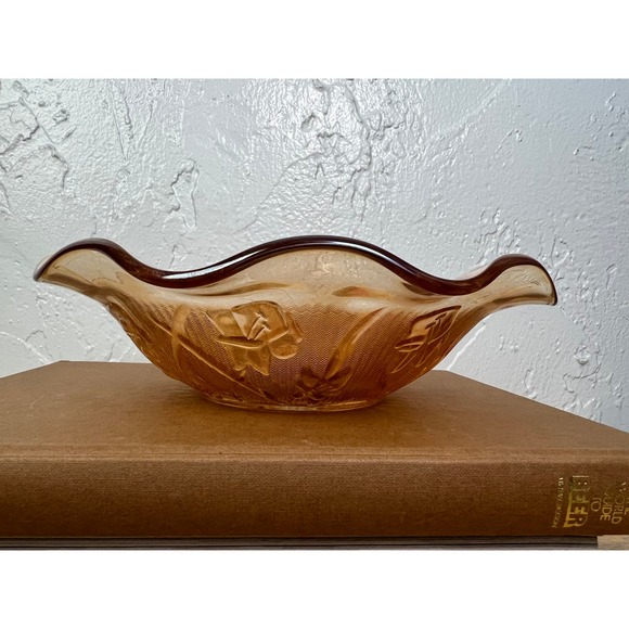 Vintage Marigold Depression Glass Iris & Herringbone Jeannette Ruffled Bowl - Picture 8 of 10
